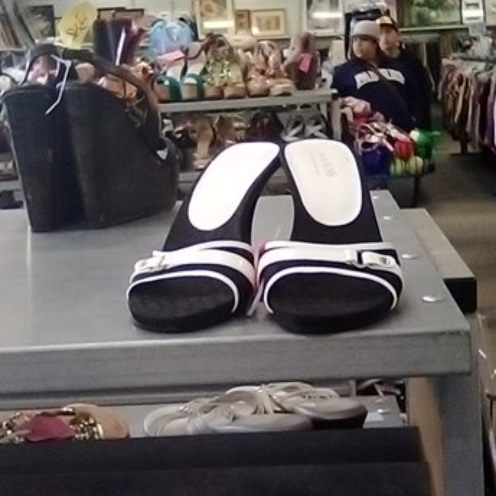 Guess high heel